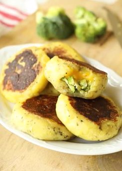 Broccoli & Cheese Pockets 