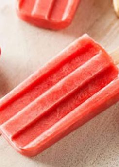 Strawberry Banana Pops